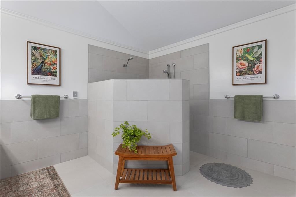 Photo 19 of 54 - 1418 Telford Drive, Liberty, MO 64068