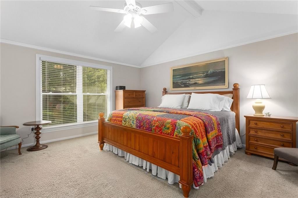 Photo 17 of 54 - 1418 Telford Drive, Liberty, MO 64068