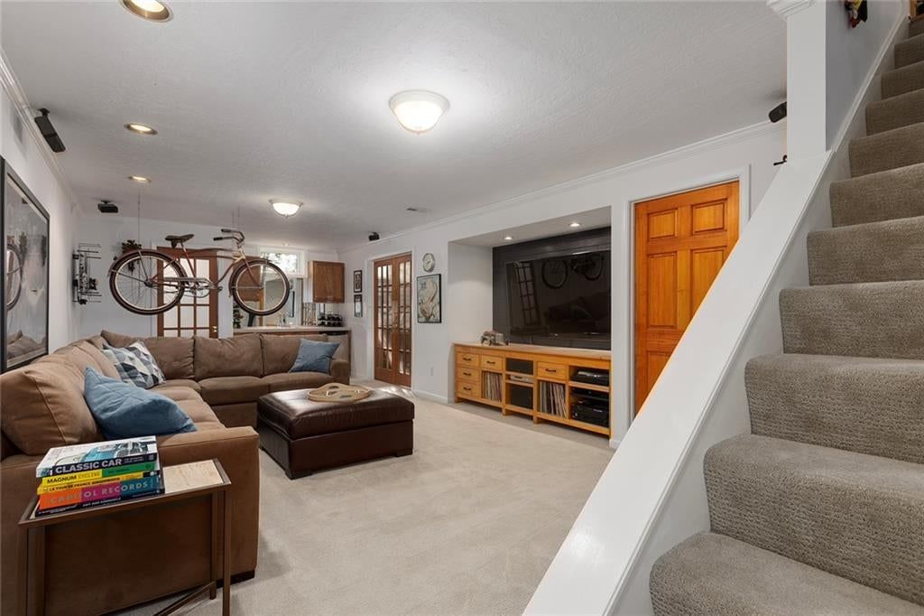 Photo 35 of 54 - 1418 Telford Drive, Liberty, MO 64068