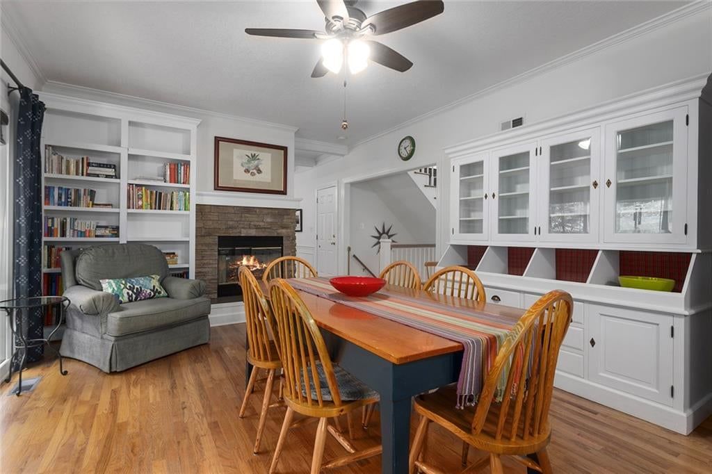 Photo 11 of 54 - 1418 Telford Drive, Liberty, MO 64068
