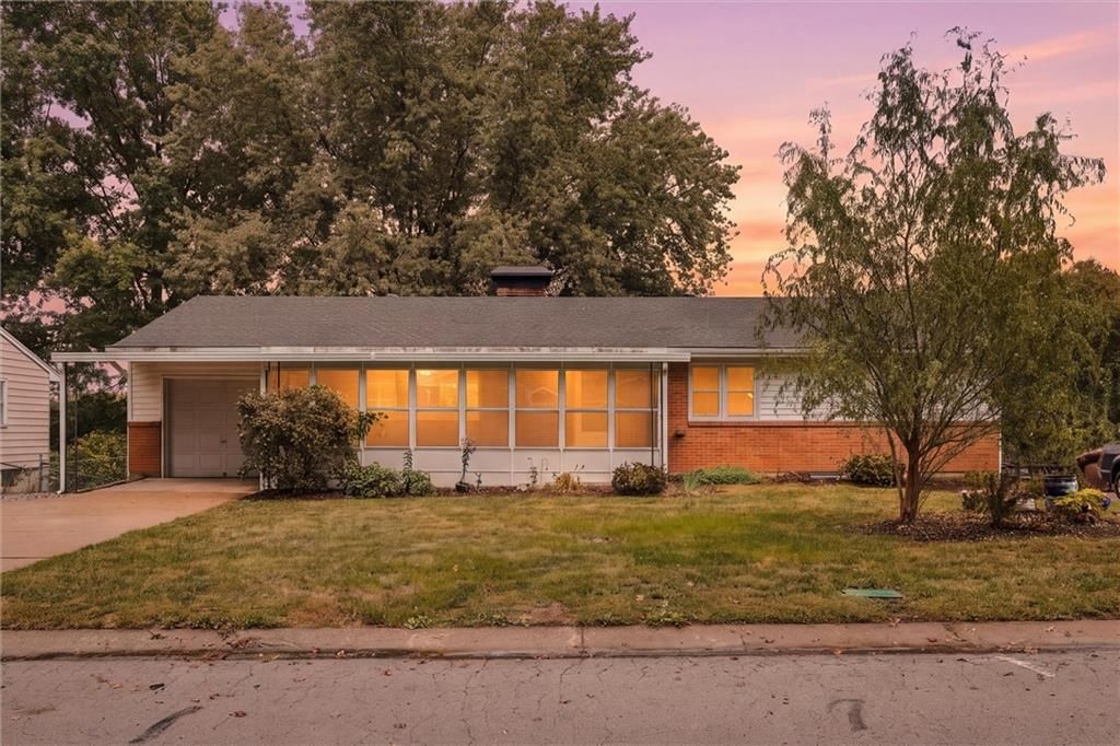 1608 Lee Lane, Pleasant Hill, MO