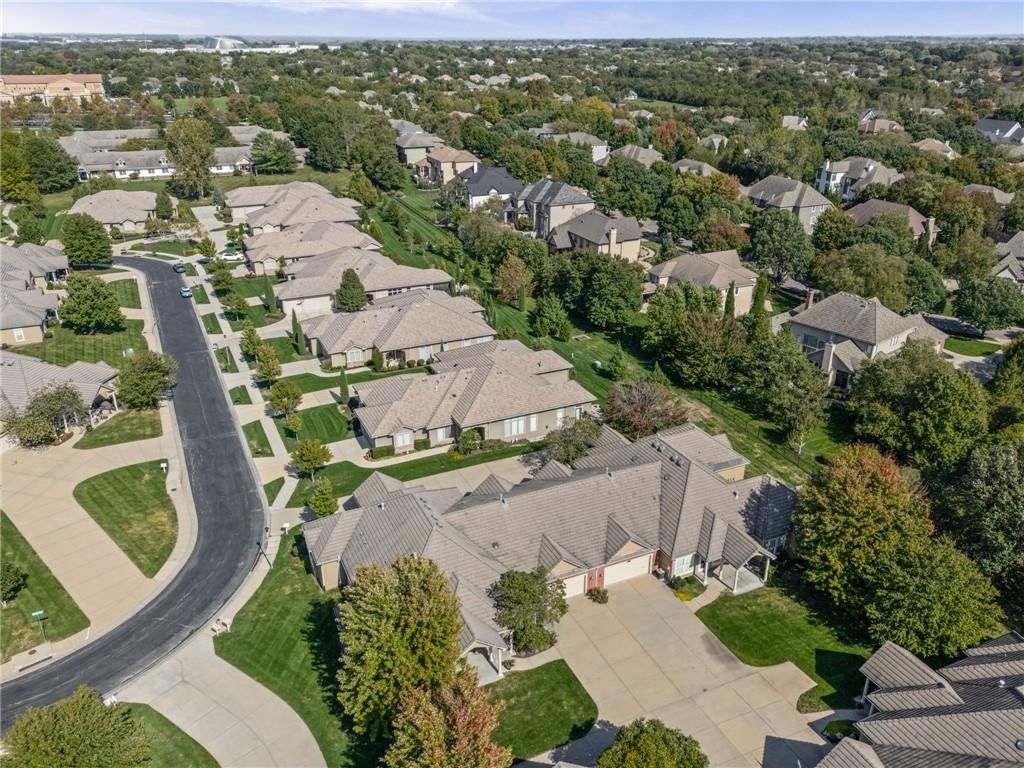 Photo 42 of 47 - 14561 Birch Street #22, Leawood, KS 66224