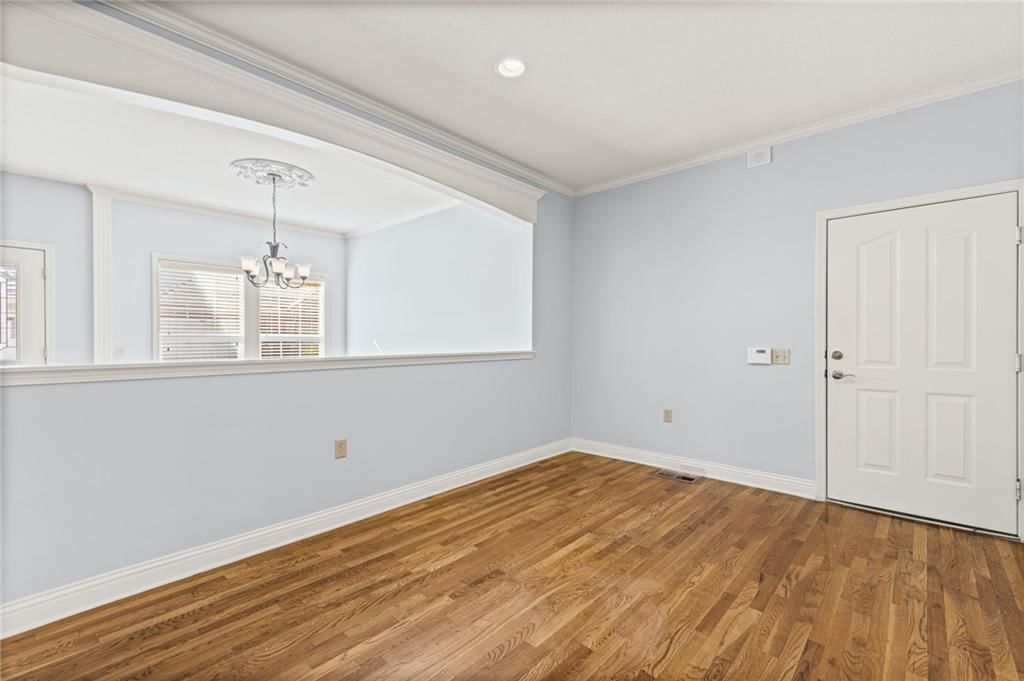 Photo 15 of 47 - 14561 Birch Street #22, Leawood, KS 66224