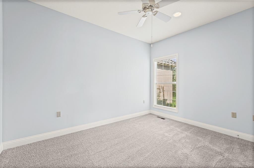 Photo 21 of 47 - 14561 Birch Street #22, Leawood, KS 66224