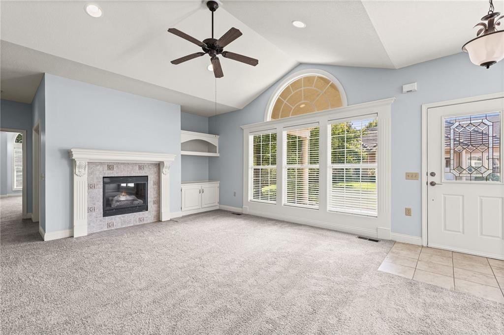 Photo 6 of 47 - 14561 Birch Street #22, Leawood, KS 66224