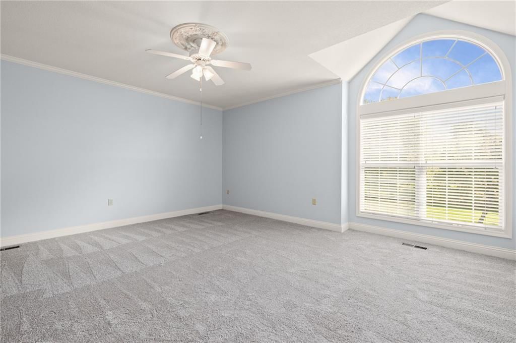 Photo 26 of 47 - 14561 Birch Street #22, Leawood, KS 66224