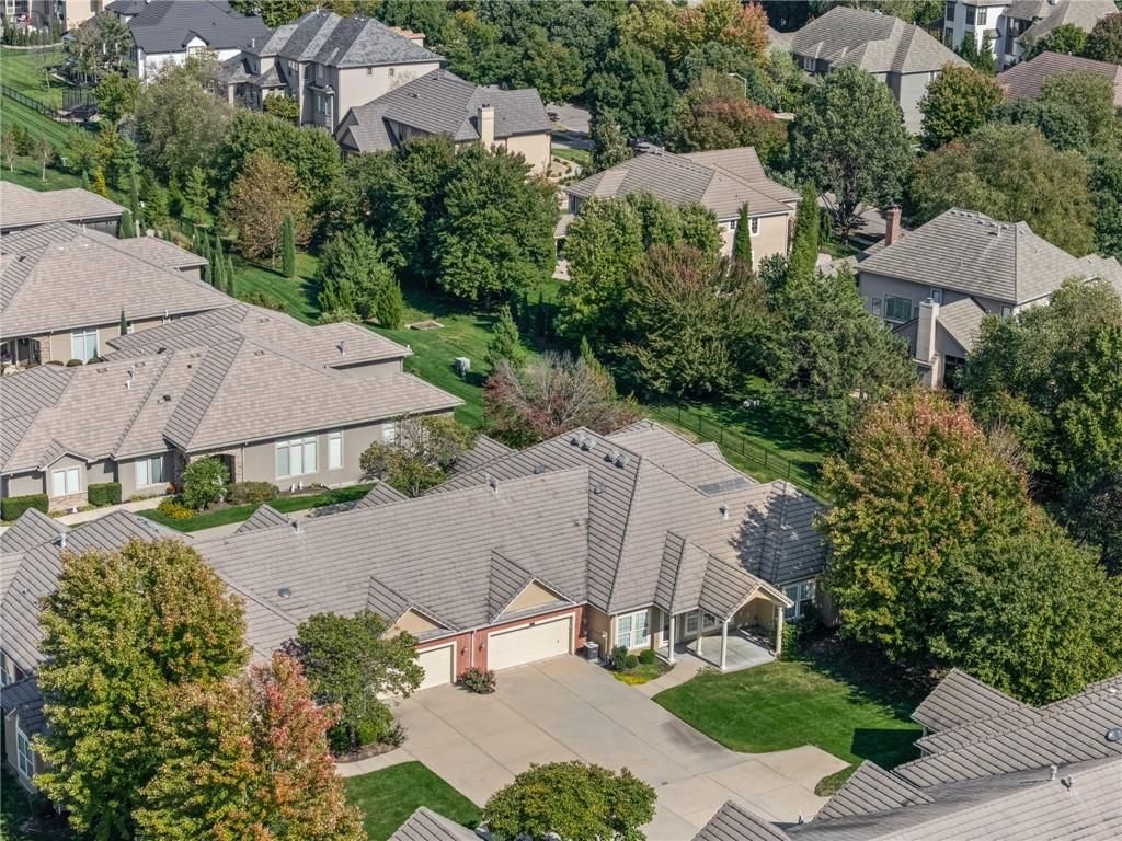 Photo 41 of 47 - 14561 Birch Street #22, Leawood, KS 66224