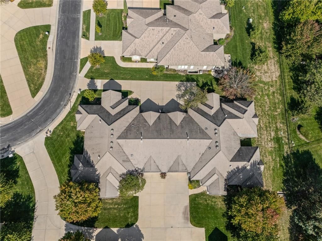 Photo 43 of 47 - 14561 Birch Street #22, Leawood, KS 66224