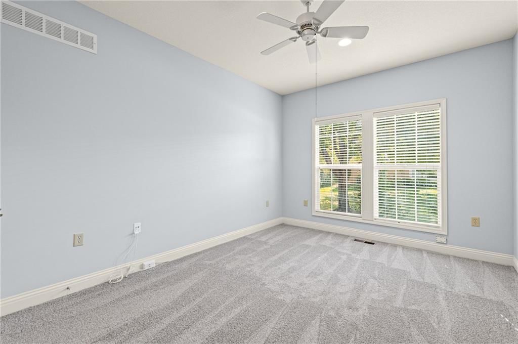 Photo 30 of 47 - 14561 Birch Street #22, Leawood, KS 66224