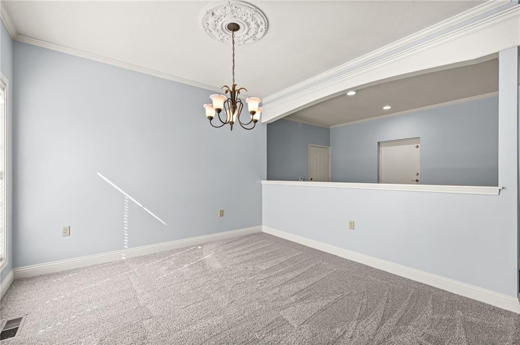 Chandelier at 14561 Birch Street #22, Leawood, KS 66224