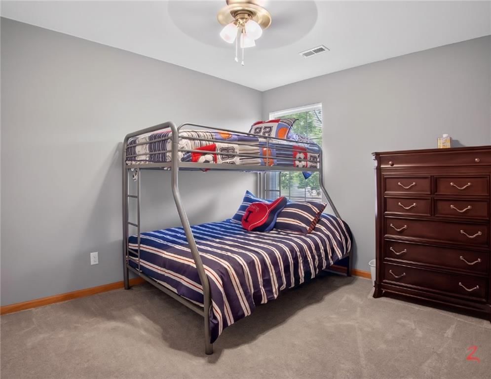 Photo 14 of 21 - 1001 Peggy Drive, Greenwood, MO 64034