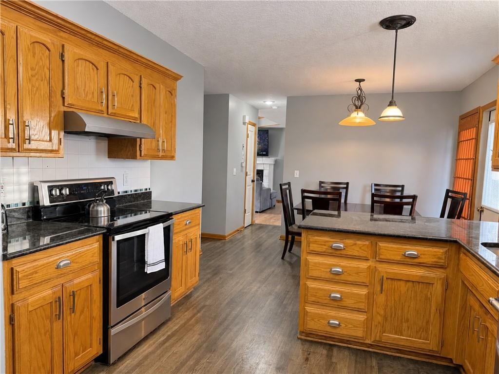 1001 Peggy Drive, Greenwood, MO: listing photo 3