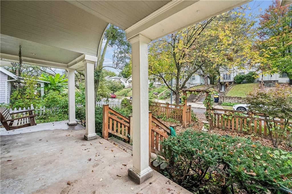 5007 Lydia Avenue, Kansas City, MO: listing photo 2