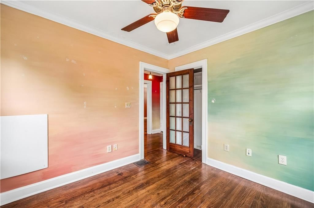 Photo 18 of 30 - 5007 Lydia Avenue, Kansas City, MO 64110