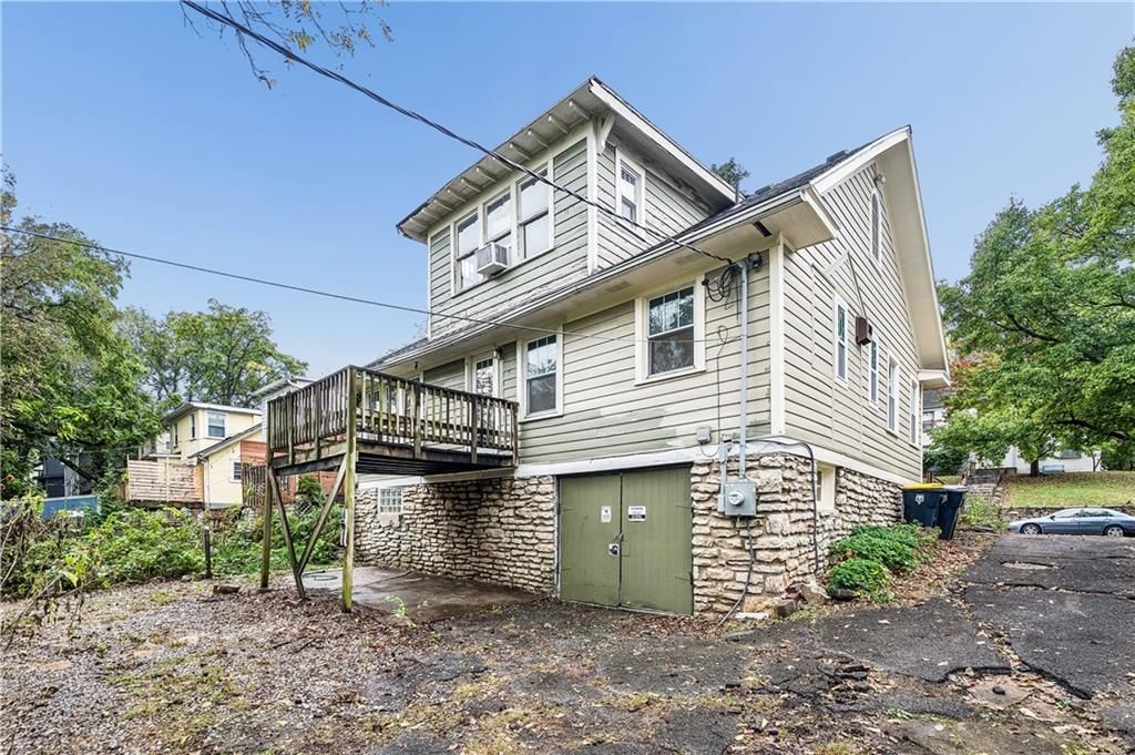 Deck and flat lot at 5007 Lydia Avenue, Kansas City, MO 64110