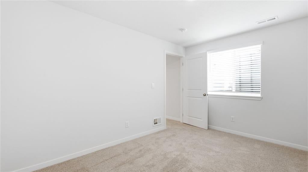 Photo 39 of 44 - 710 N 86th Terrace, Kansas City, KS 66112