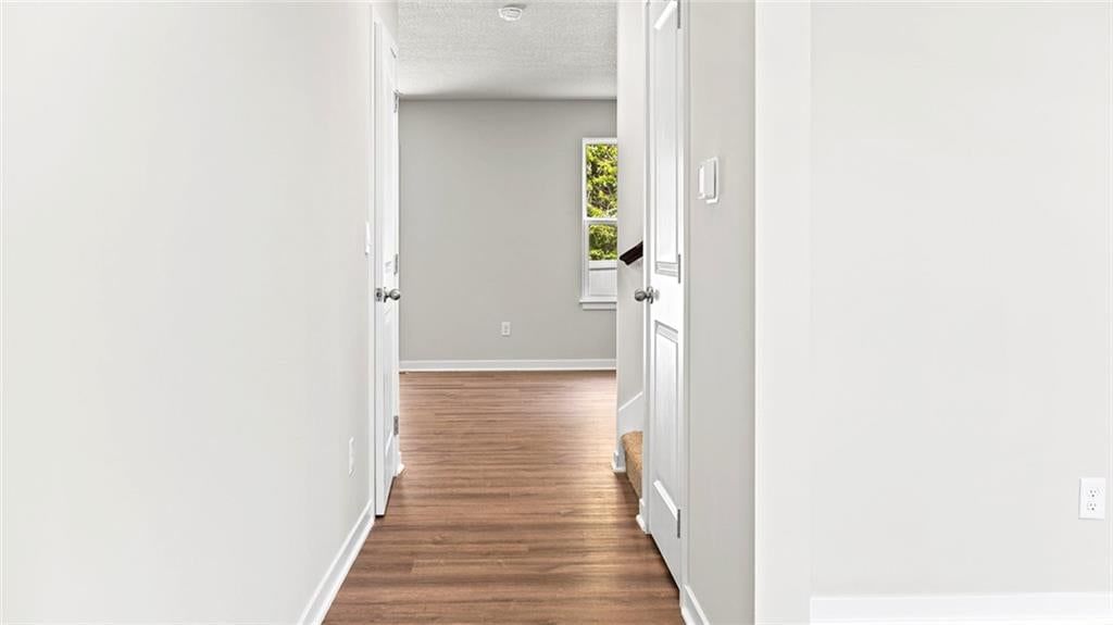 Photo 6 of 44 - 710 N 86th Terrace, Kansas City, KS 66112