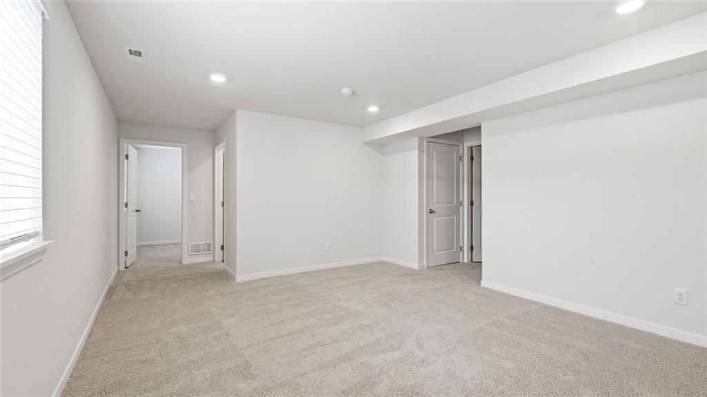 Photo 42 of 44 - 710 N 86th Terrace, Kansas City, KS 66112