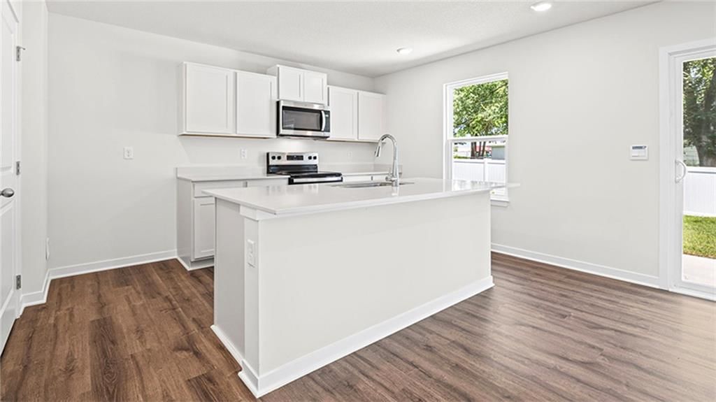 Photo 17 of 44 - 710 N 86th Terrace, Kansas City, KS 66112