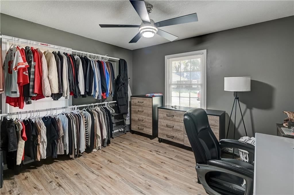 Photo 23 of 32 - 213 Johnson Street, Buckner, MO 64016