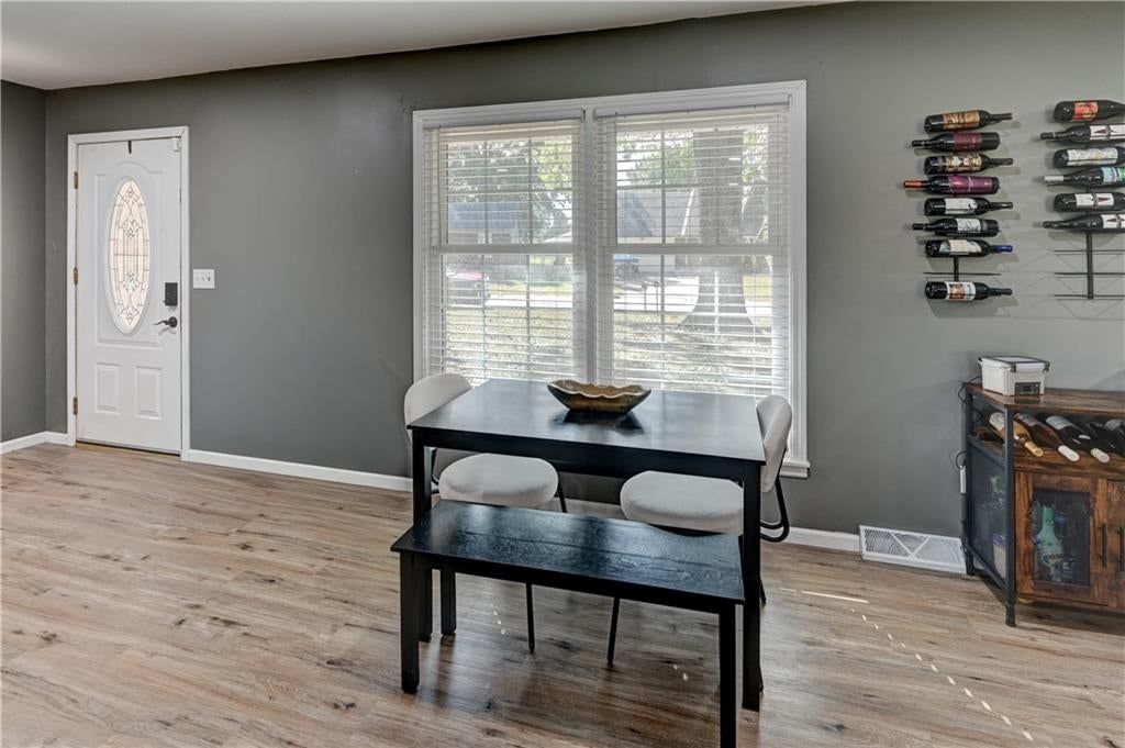 Photo 11 of 32 - 213 Johnson Street, Buckner, MO 64016