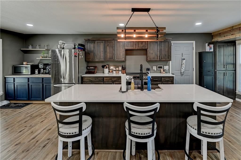 Photo 9 of 32 - 213 Johnson Street, Buckner, MO 64016