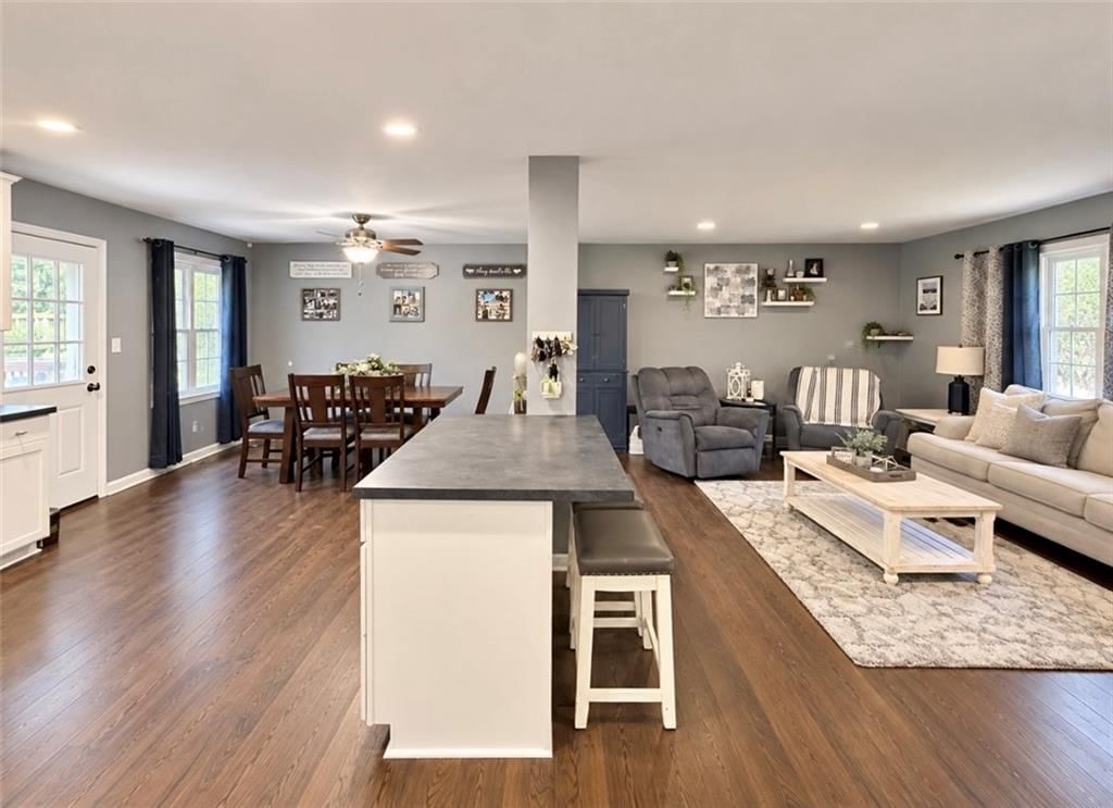 12807 E 39th Terrace S, Independence, MO: listing photo 2
