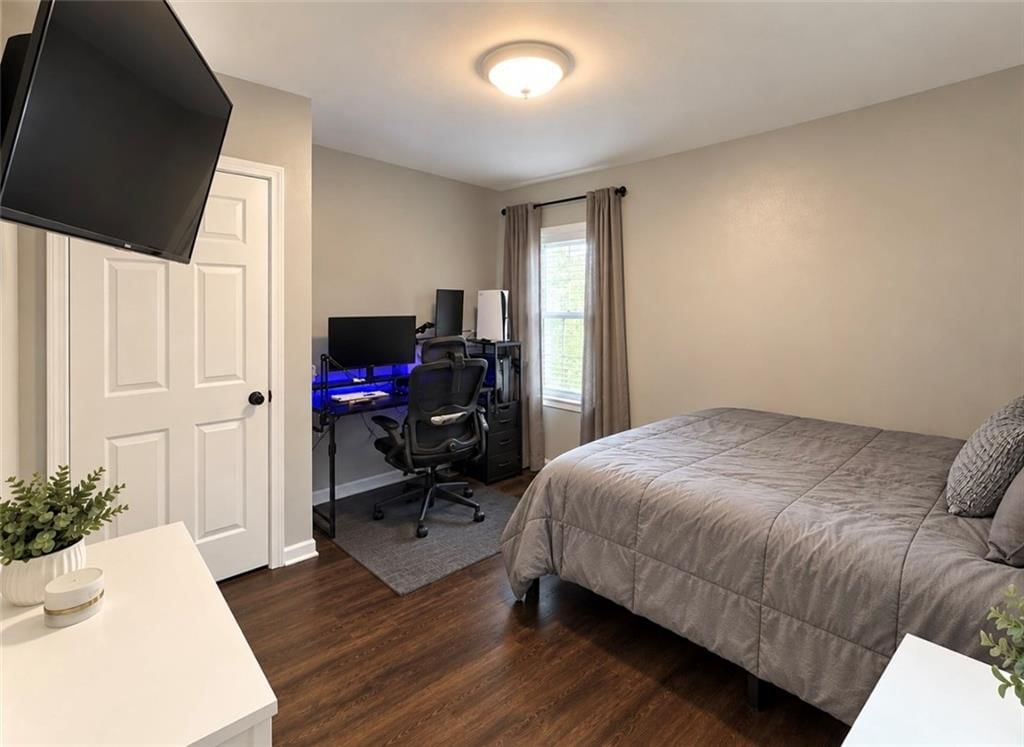 Photo 8 of 19 - 12807 E 39th Terrace S, Independence, MO 64055