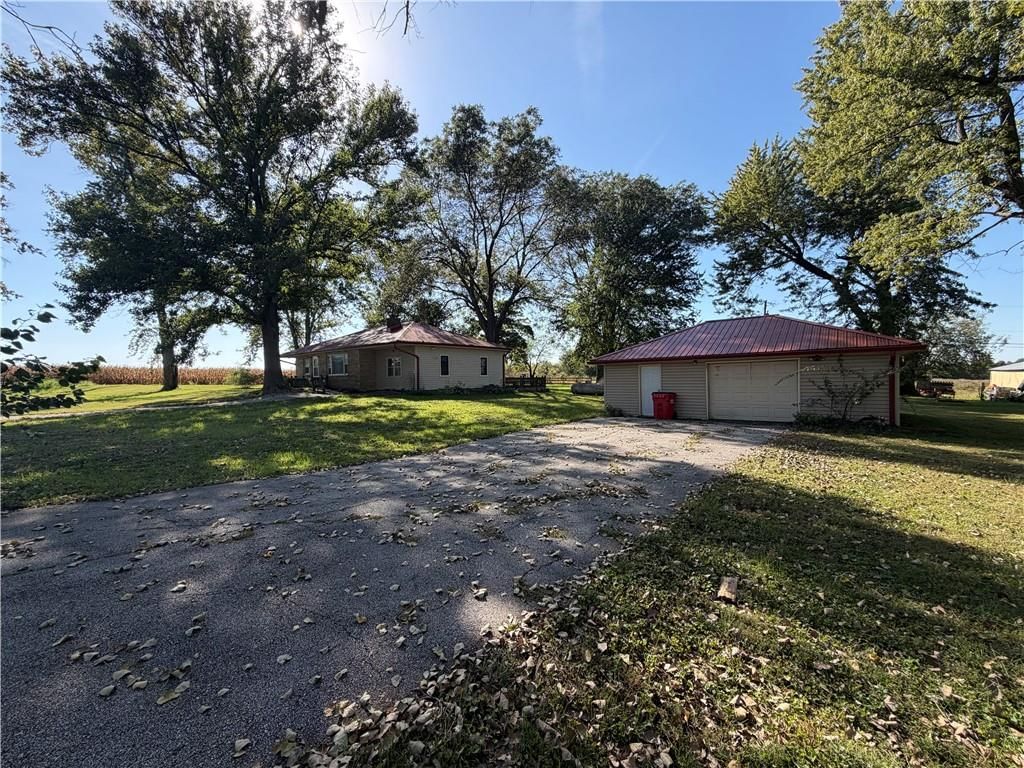 122 Buckner Tarsney Road, Sibley, MO: listing photo 2