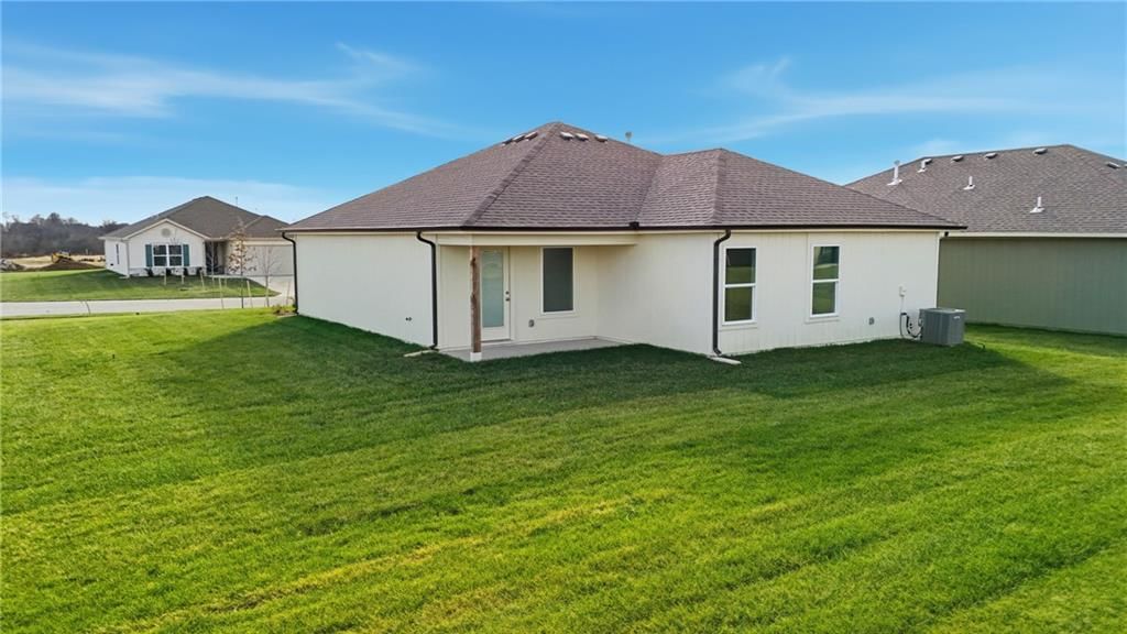 20373 W 195th Street, Spring Hill, KS: listing photo 3