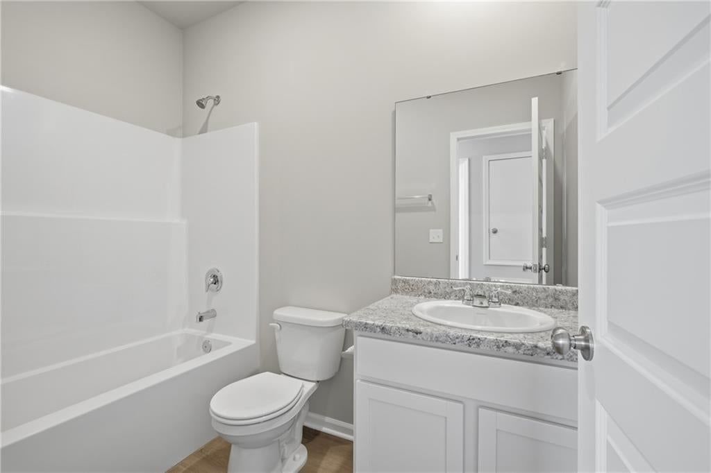 Photo 18 of 25 - 20373 W 195th Street, Spring Hill, KS 66083