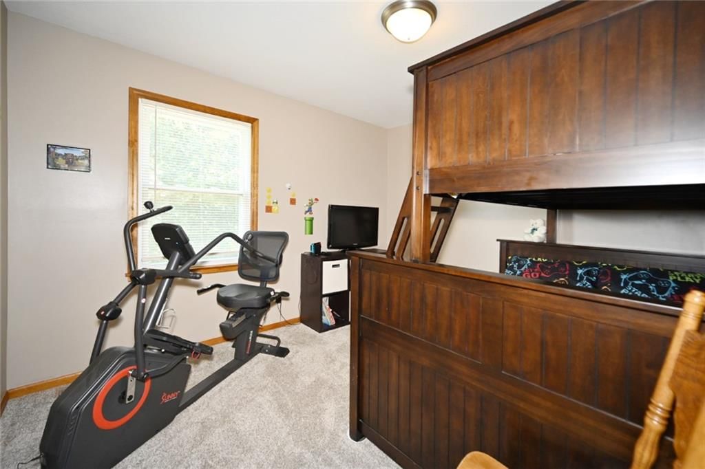 Home gym at 8516 N Winan Avenue, Kansas City, MO 64153