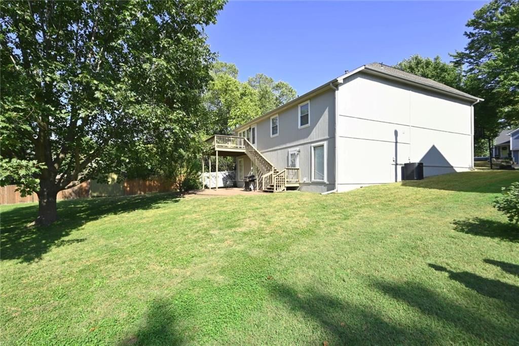 Photo 40 of 41 - 8516 N Winan Avenue, Kansas City, MO 64153