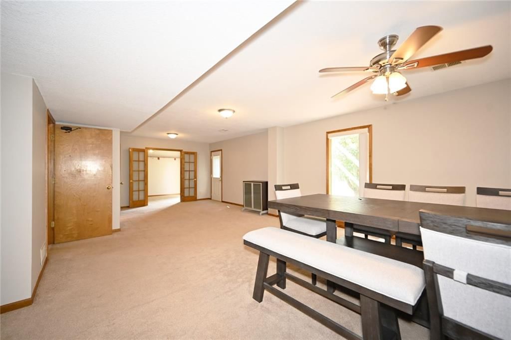 Photo 32 of 41 - 8516 N Winan Avenue, Kansas City, MO 64153