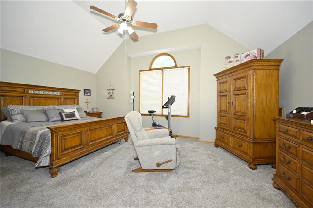 Photo 23 of 41 - 8516 N Winan Avenue, Kansas City, MO 64153