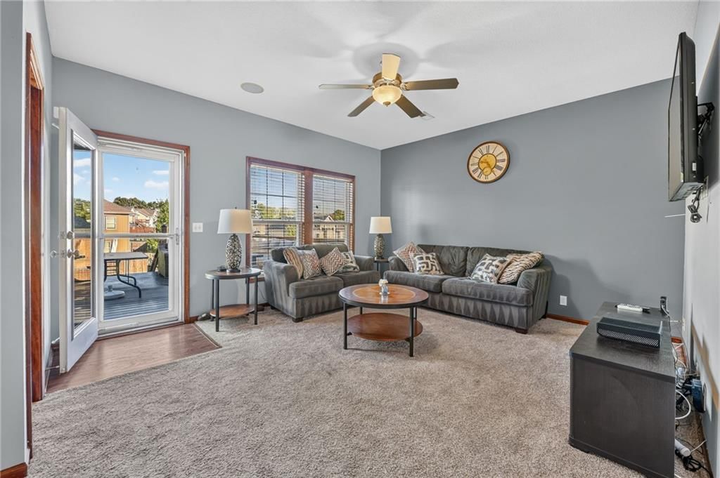 Photo 15 of 39 - 2510 N 111th Terrace, Kansas City, KS 66109