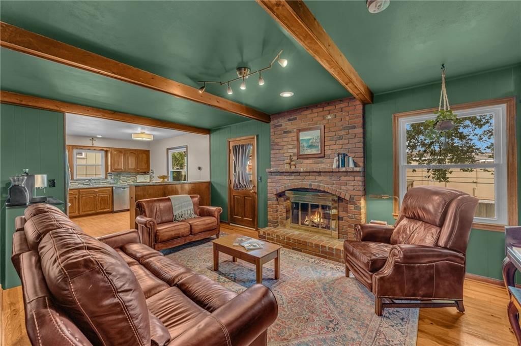 8904 W 95th Terrace, Overland Park, KS
