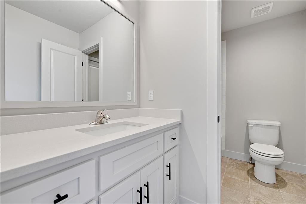Photo 26 of 46 - 22097 W 99th Terrace, Lenexa, KS 66220