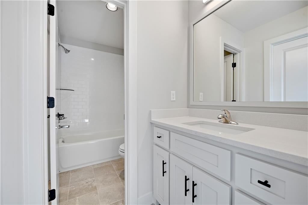 Photo 25 of 46 - 22097 W 99th Terrace, Lenexa, KS 66220