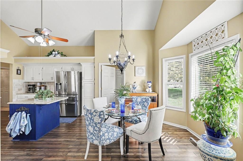 Photo 12 of 31 - 3213 Devonshire Drive, Platte City, MO 64079