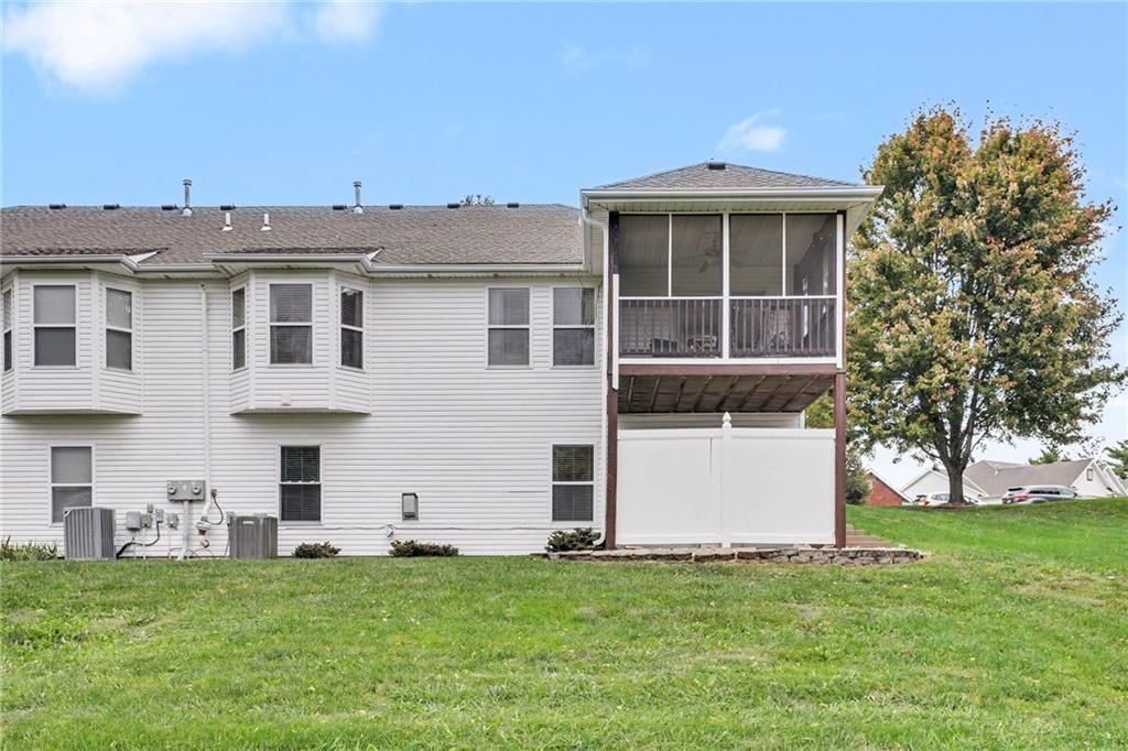 Photo 28 of 31 - 3213 Devonshire Drive, Platte City, MO 64079