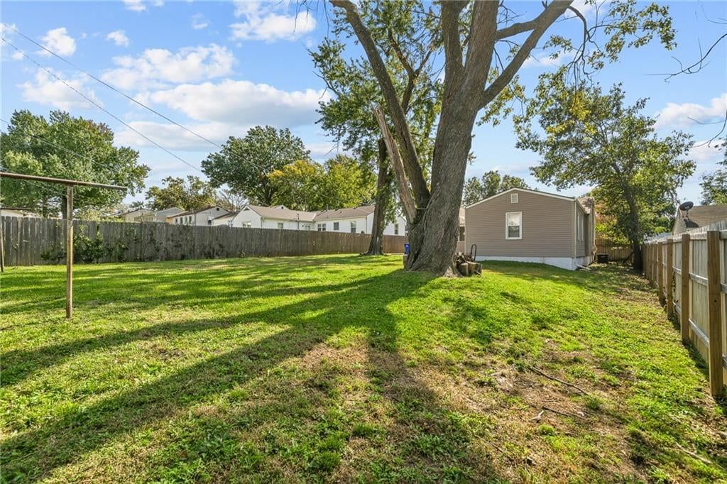 Big backyard and flat lot at 2404 NE 60TH Street, Gladstone, MO 64118