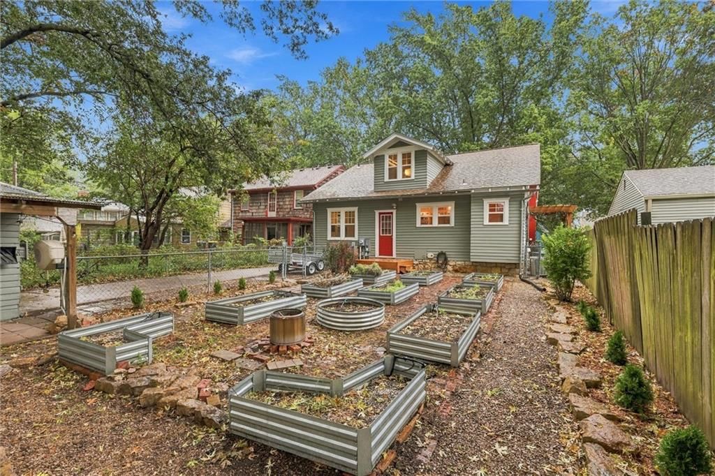 Photo 53 of 61 - 7516 Locust Street, Kansas City, MO 64131