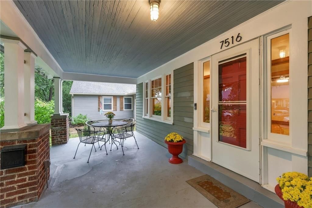 Photo 6 of 61 - 7516 Locust Street, Kansas City, MO 64131