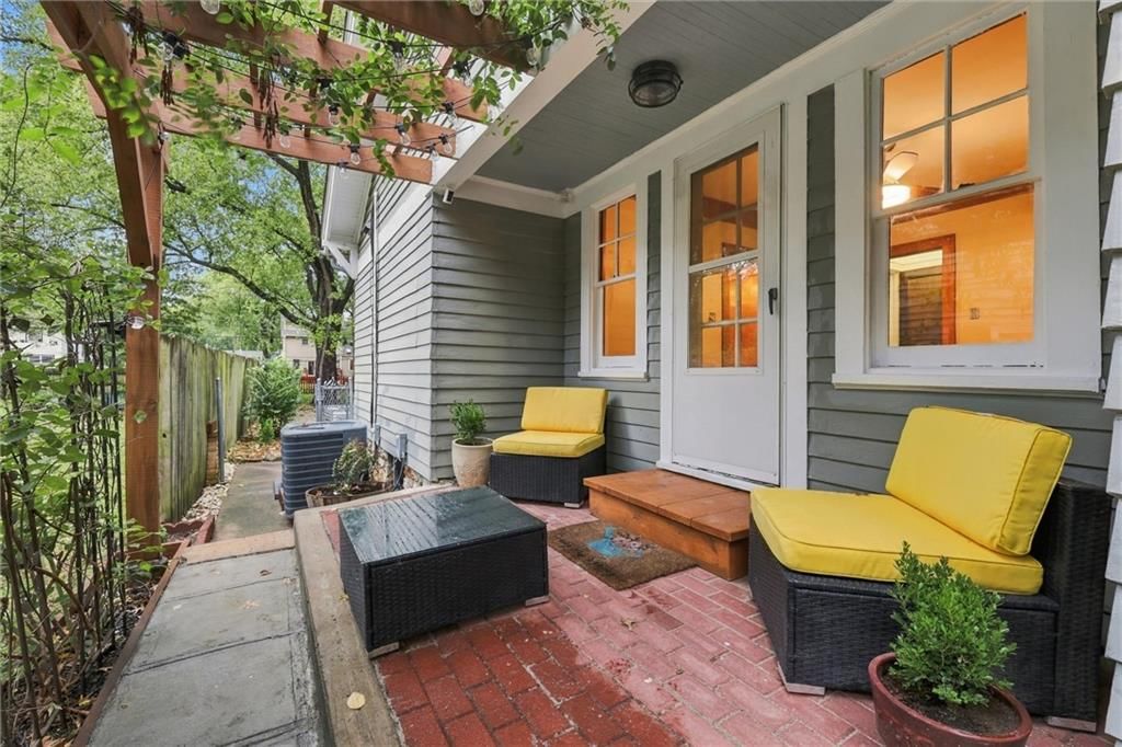 Photo 50 of 61 - 7516 Locust Street, Kansas City, MO 64131