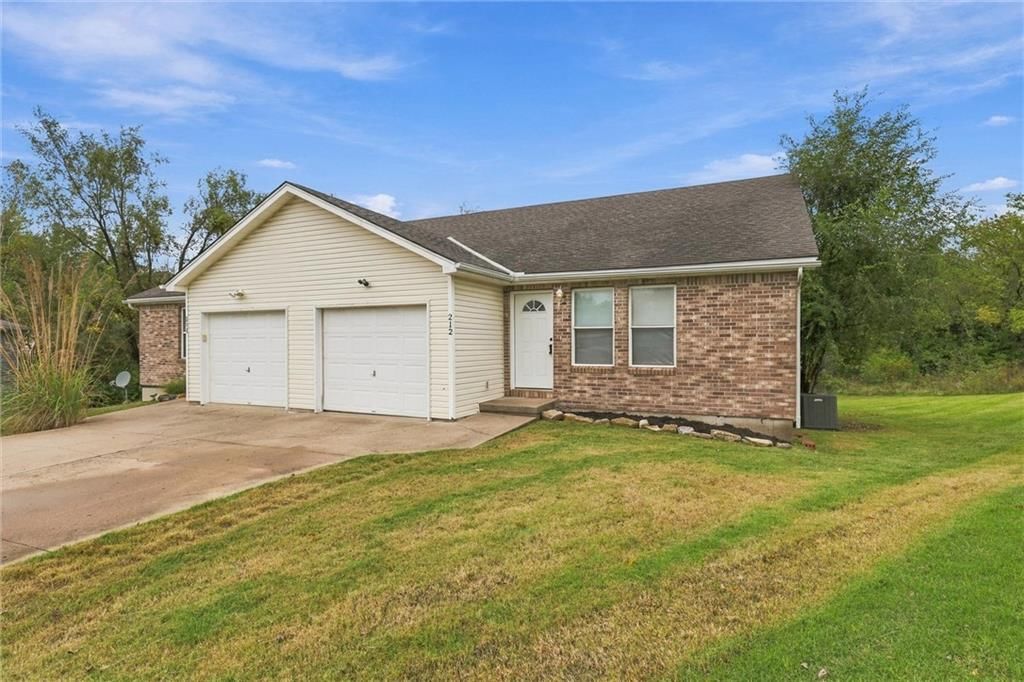 Photo 20 of 23 - 212/14 NW 27th St. Court, Blue Springs, MO 64015