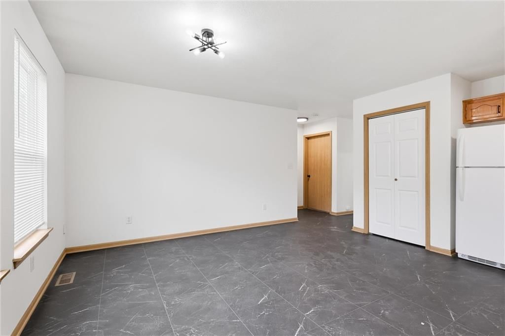 Photo 12 of 23 - 212/14 NW 27th St. Court, Blue Springs, MO 64015