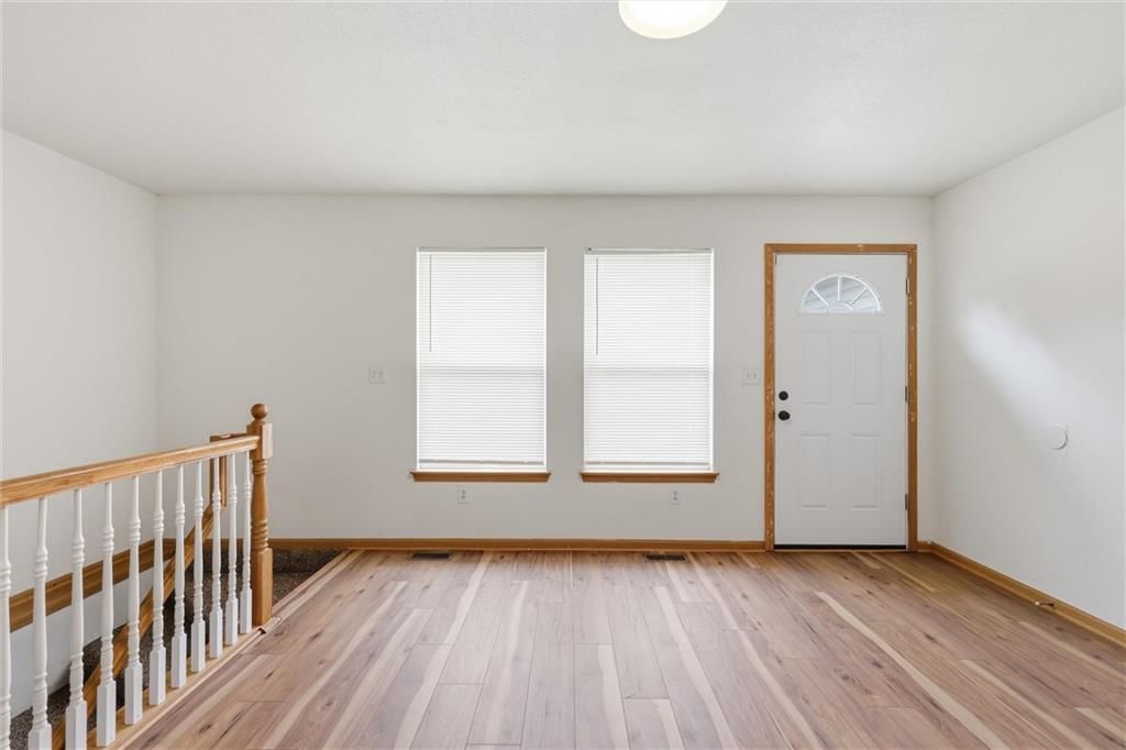Photo 6 of 23 - 212/14 NW 27th St. Court, Blue Springs, MO 64015