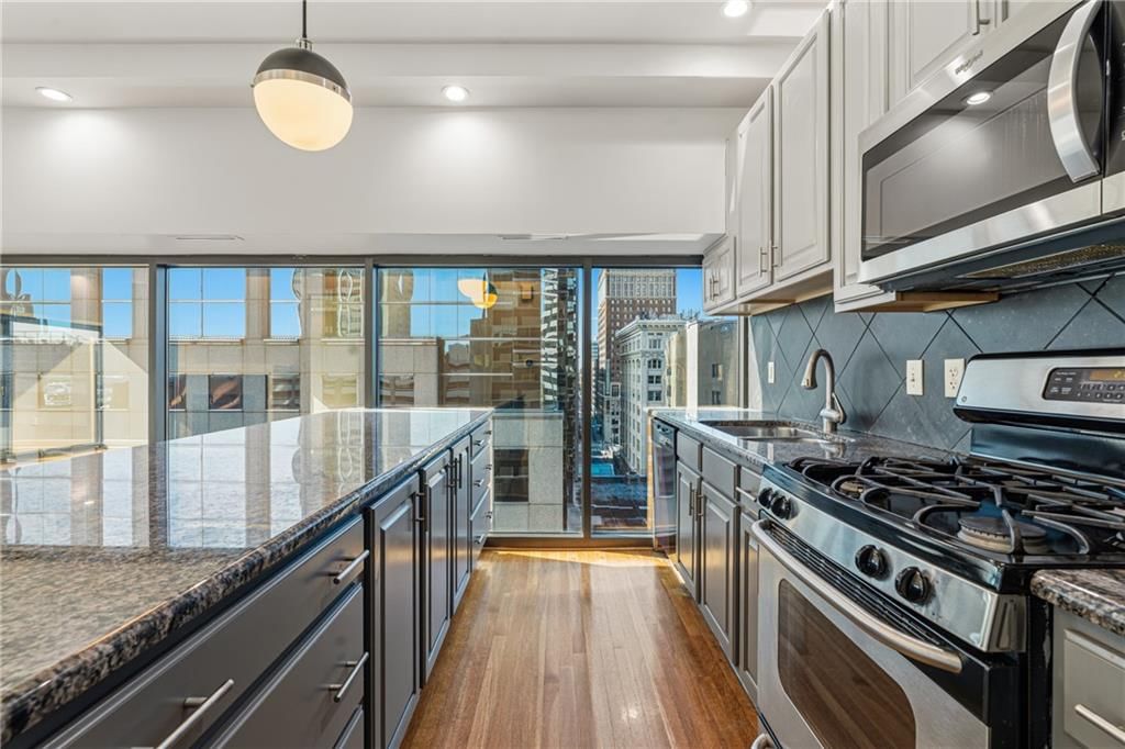 1101 Walnut Street, Kansas City, MO: listing photo 3