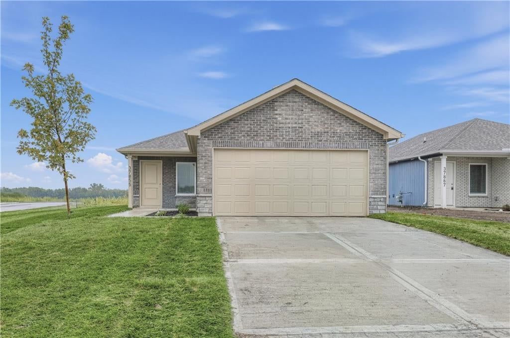 38011 W 207th Terrace, Edgerton, KS